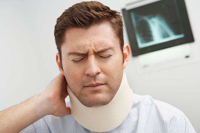 Сам себе вертебролог: Что делать, если болит шея?