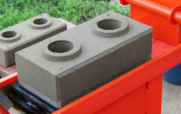 Кирпич лего &mdash; какое оборудование используется для его производства