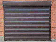 Ролетные ворота для гаража: преимущества установки