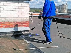 Оптимизация и эффективность: мастерство монтажа плоской кровли