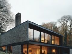 Строительство дома из керамоблоков: преимущества, этапы, особенности