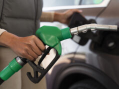 Работа на АЗС для студентов: возможности подработки и профессионального старта в 2025 году