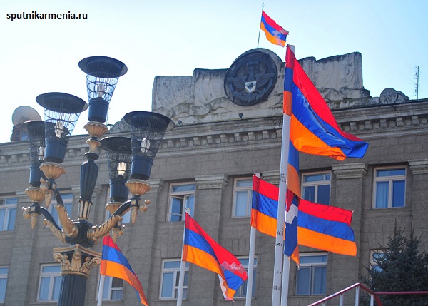 Ищенко объяснил, какую ошибку сделала Армения, обратившись к РФ из-за Карабаха