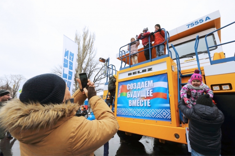 Минобороны Беларуси: Артиллеристов региональной группировки войск приводят в готовность - Российская газета