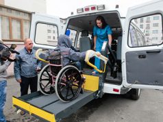 Перевозка человека с ограниченными возможностями: как заказать комфортный экспресс
